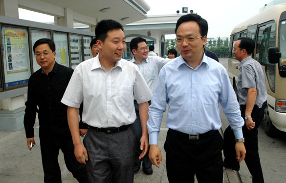 常州市副市长高清来mg不朽情缘集团视察