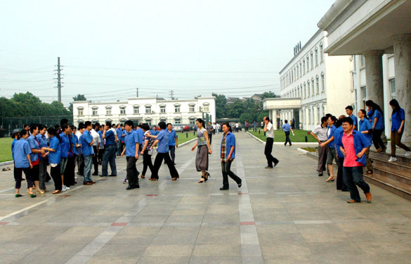 mg不朽情缘举行应急响应演练与消防知识培训