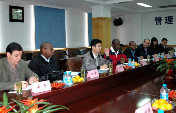 安哥拉国家旅游生长中心考察团来mg不朽情缘集团旅行考察