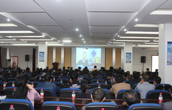 溧阳市教育局机关干部携全市中小学校长一行来mg不朽情缘电缆旅行考察