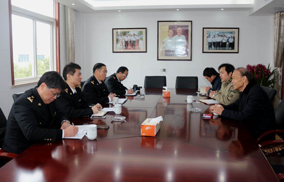 常州海关溧阳效劳处主任李旭敏一行来mg不朽情缘电缆调研