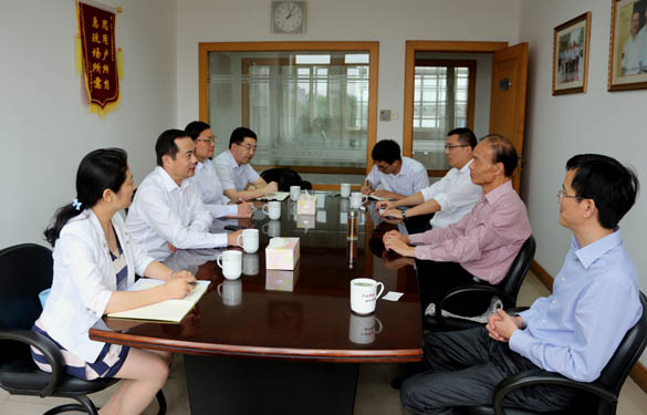 2015年6月4日，，，，中国银行常州分行行长程祥一行来mg不朽情缘电缆调研