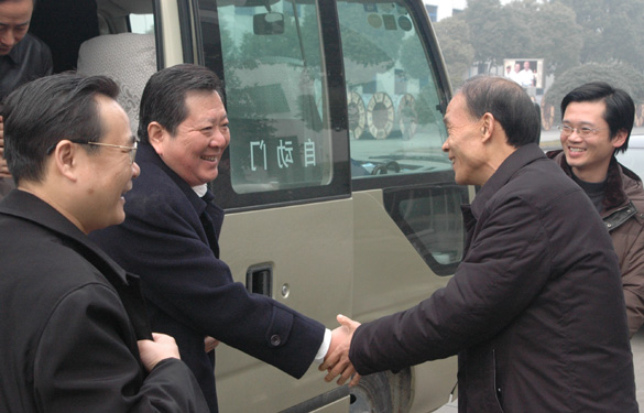 中国浦东干部学院副院长王金定一行来mg不朽情缘旅行考察