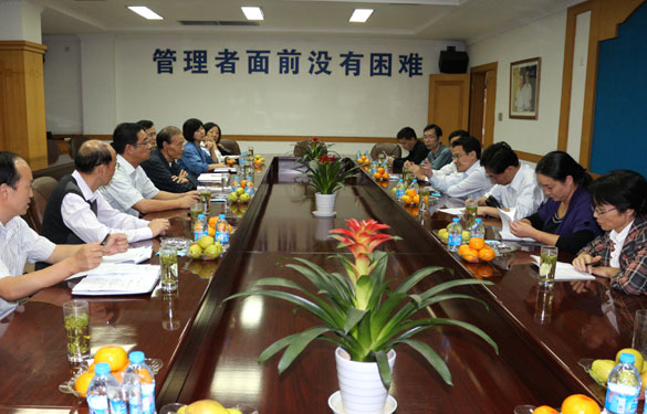 常州市统计局局长徐华勤一行来mg不朽情缘集团调研